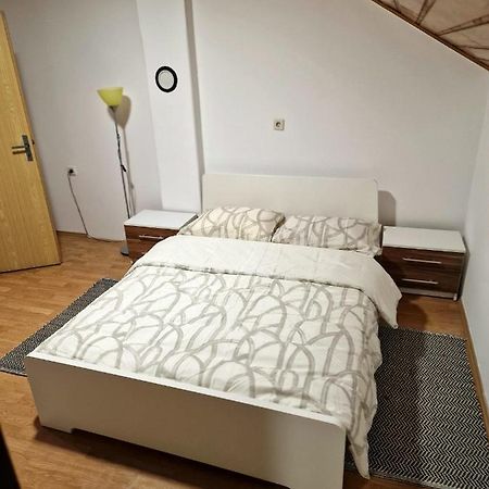 דירות ווליקה גוריצה Kiki Privatne Sobe, Zagreb Airport מראה חיצוני תמונה