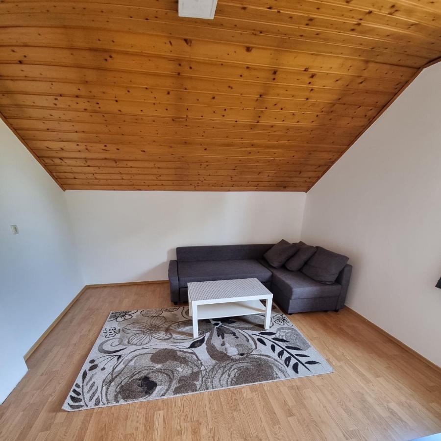 דירות ווליקה גוריצה Kiki Privatne Sobe, Zagreb Airport מראה חיצוני תמונה